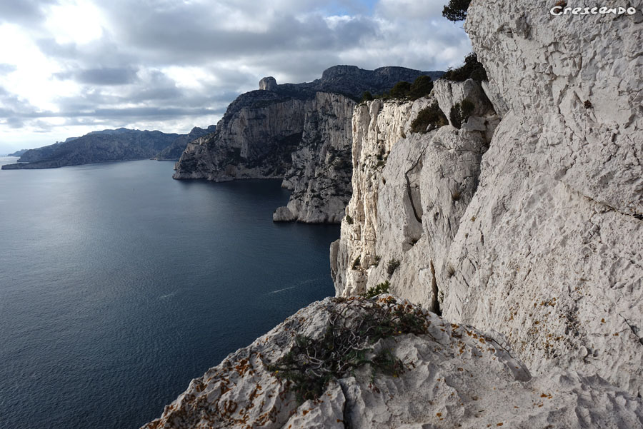 Stages d'escalade grandes voies et terrain d' aventure - Calanques Castelvieil