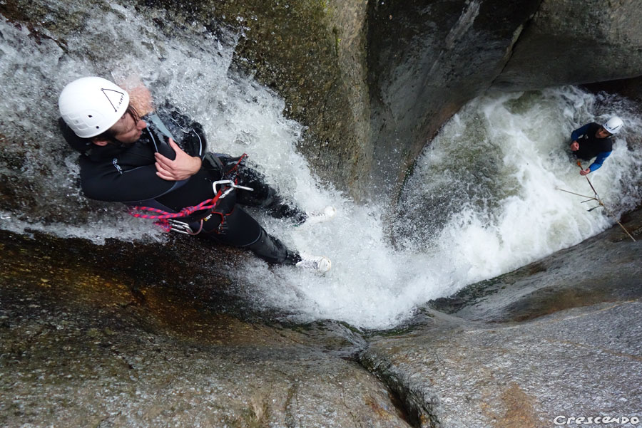 Canyoning_sensations_moniteur