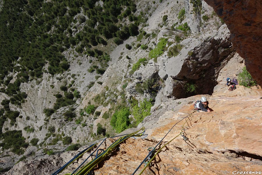 apprendre l'escalade, stage d'escalade, grimper Guillestre