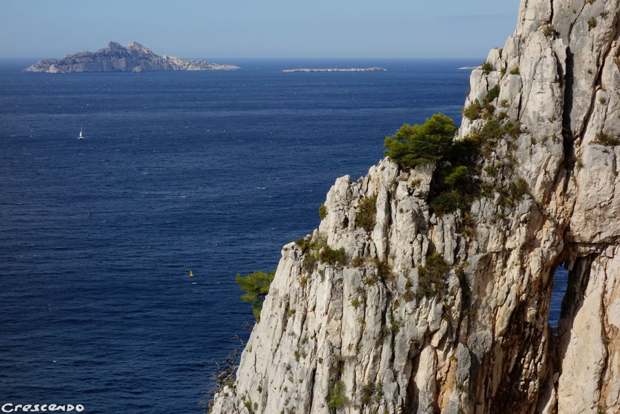 Calanques escalade, découvrir la grande voies,éperon ouest Eissadon, escalade découverte