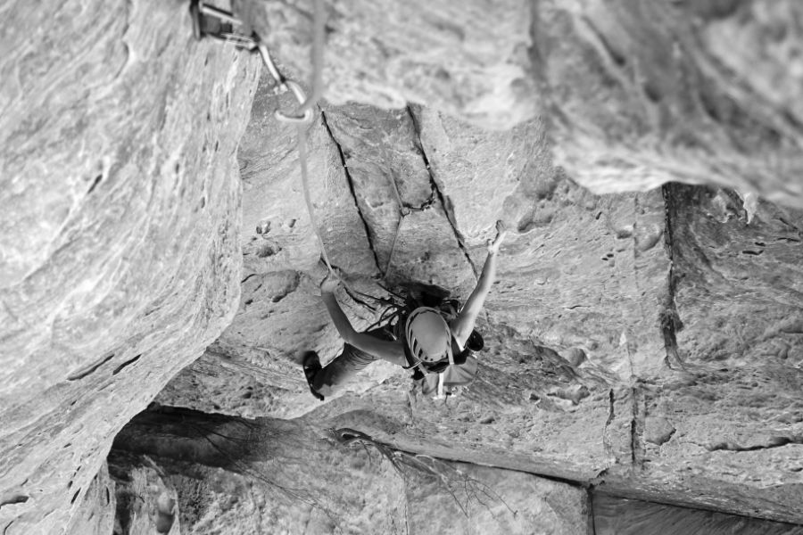 escalade traditionnelle, terrain d'aventure